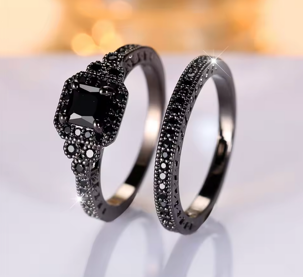 Vintage Black Zircon Ring Set