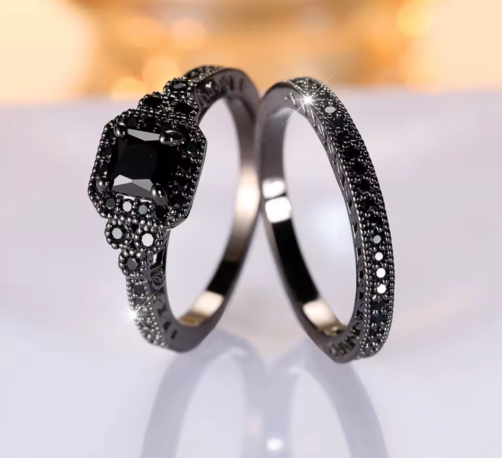 Vintage Black Zircon Ring Set