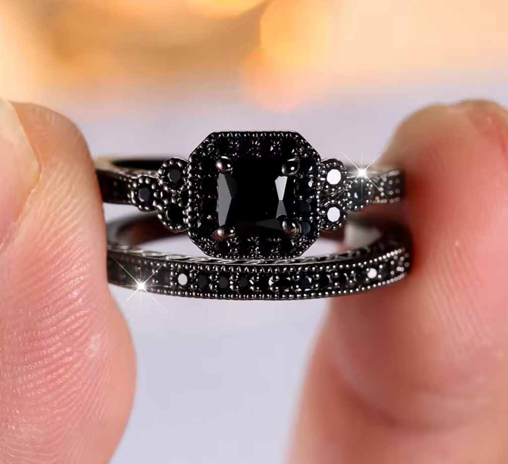 Vintage Black Zircon Ring Set